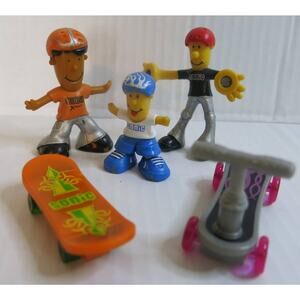 SONIC DRIVE IN Skateboards and Magnetic Skaters 5 Pieces Action Figures 2005